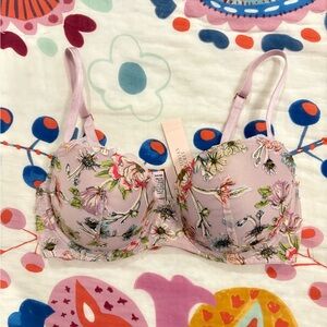 Victoria's Secret Dream Angels Embroidered Floral Demi Bra